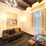 подобово на вулиці валова 21а *