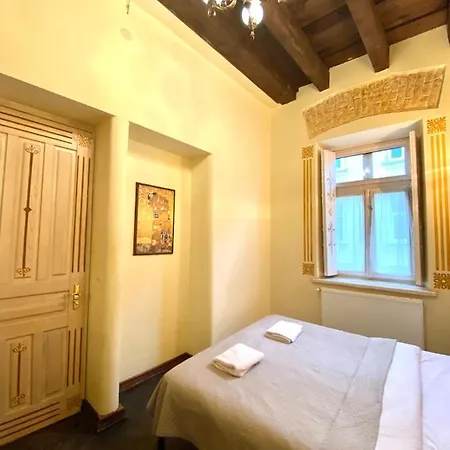 Apartment подобово на вулиці валова 21а