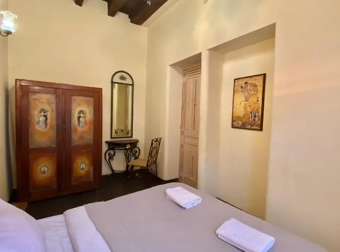 Διαμέρισμα подобово на вулиці валова 21а *