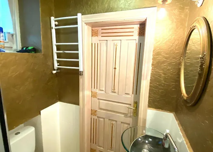 подобово на вулиці валова 21а