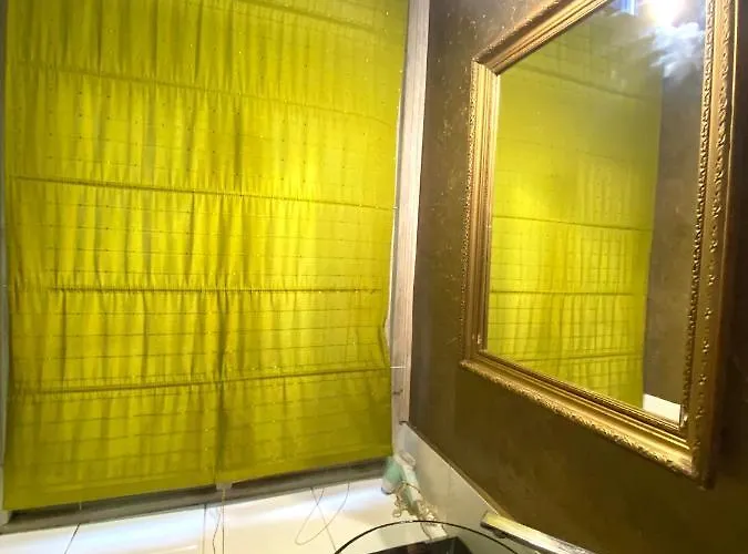 подобово на вулиці валова 21а * Lviv